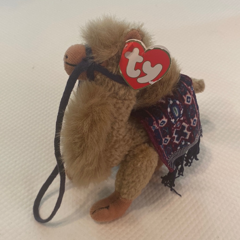 Ty Beanie Baby Brown Lawrence Camel Collectible Stuffed Animal Toy with Tag